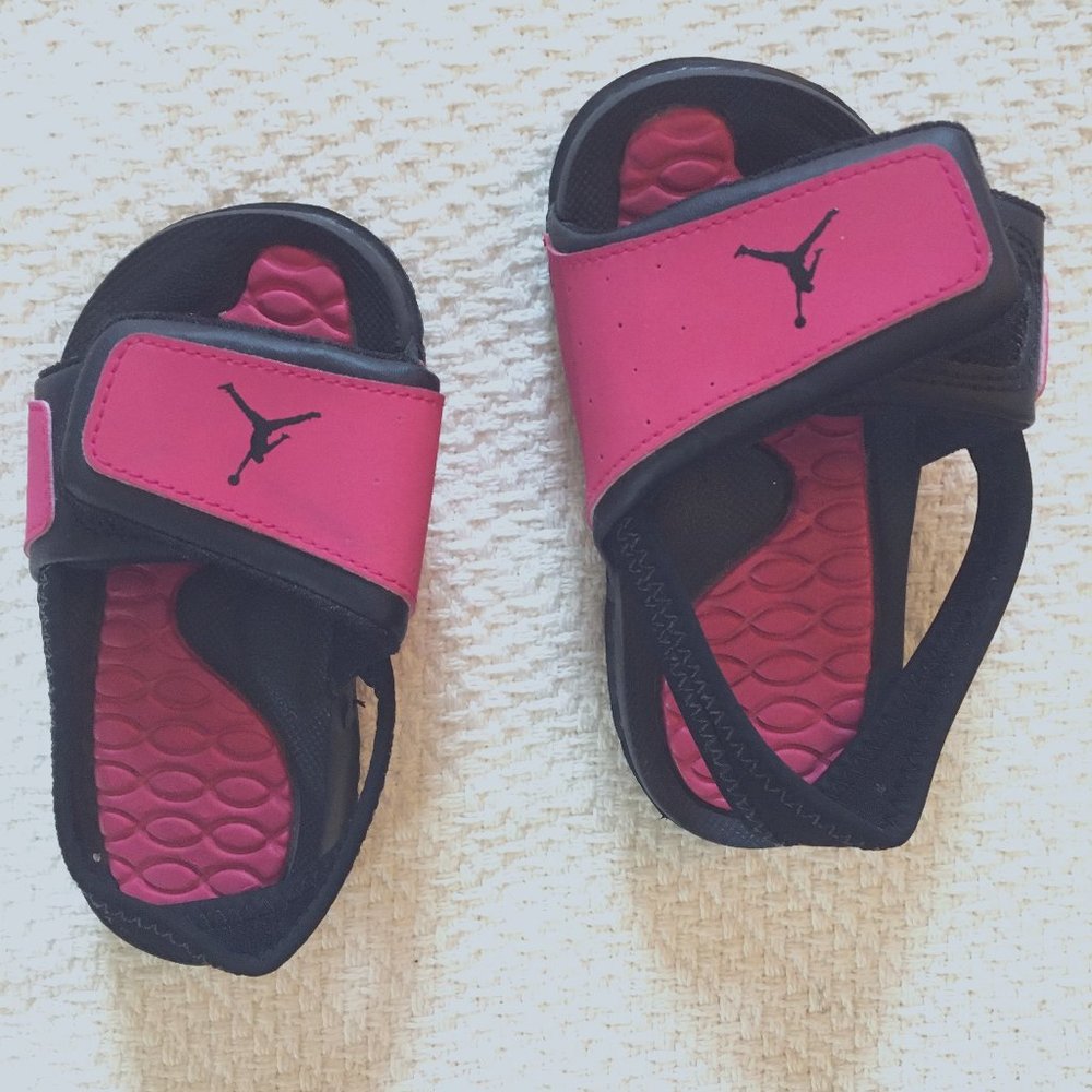 Like New Toddler Girls' Jordan Hydro Sandals